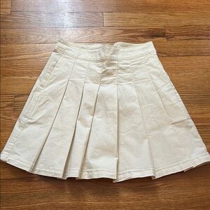 American Eagle Cream Pleated Skirt